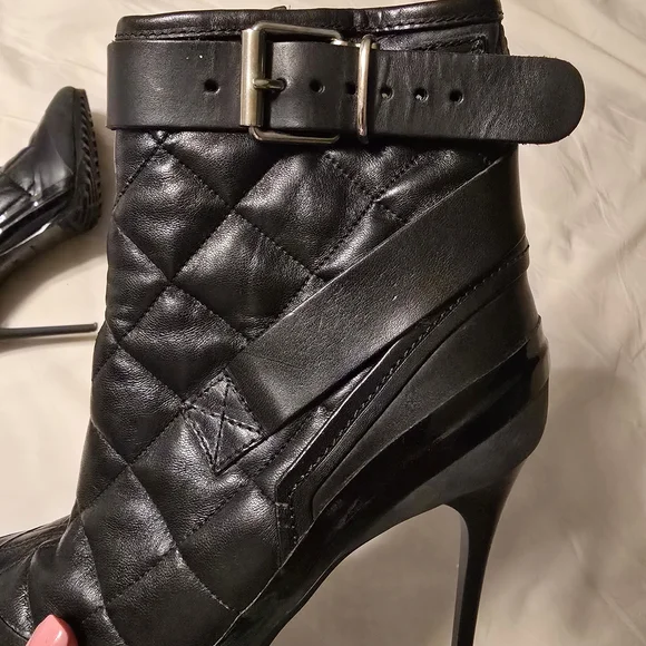 Burberry Black Quilted Ankle Boots - Picture 7 of 10